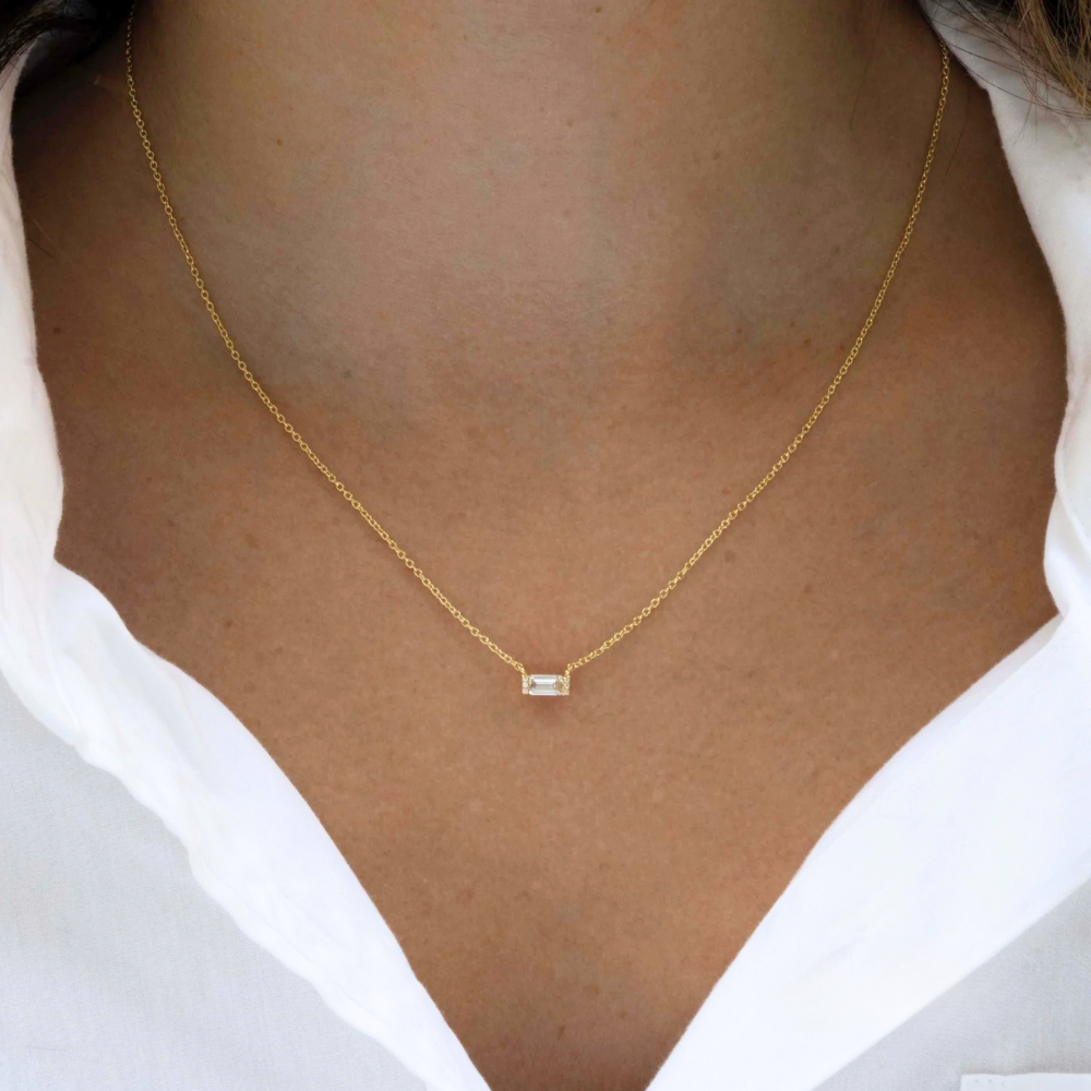 Dainty Baguette Necklace