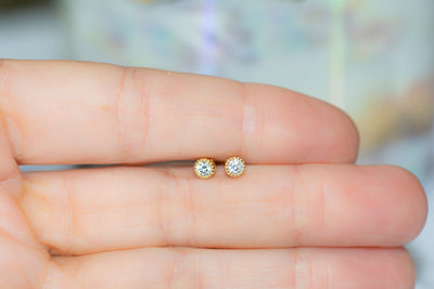 Tiny Diamond Stud
