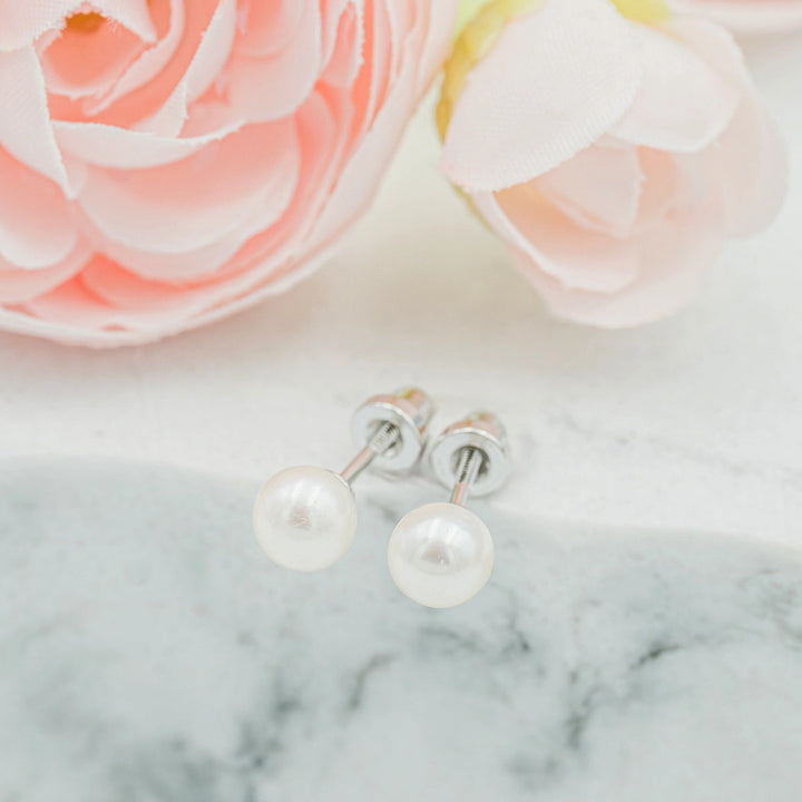 Classic Freshwater Pearl Studs