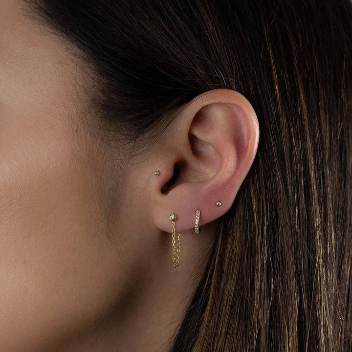 Bezel Chain Stud