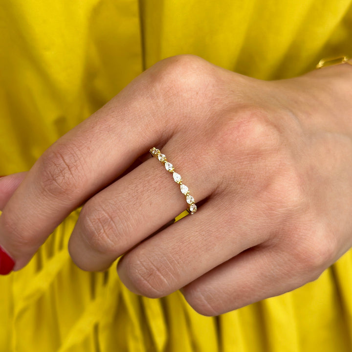 Chasing Pear Stack Ring