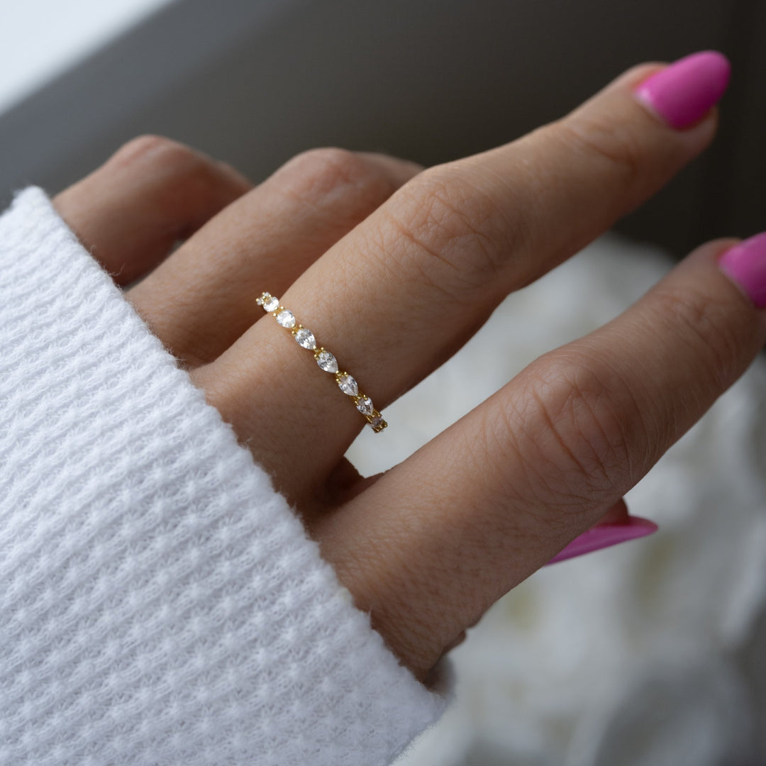 Chasing Pear Stack Ring