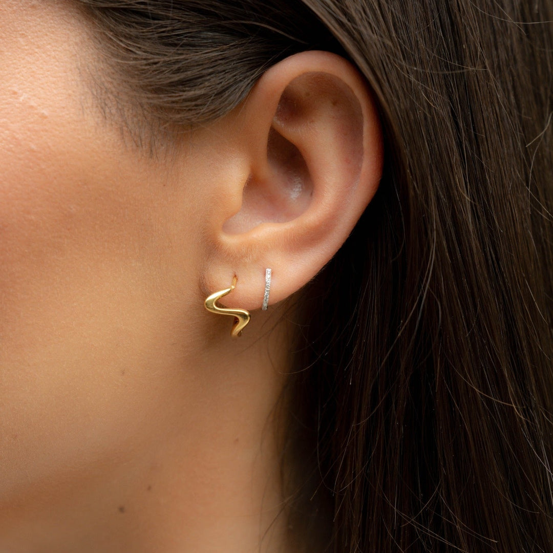 Minimalist Wave Hoops