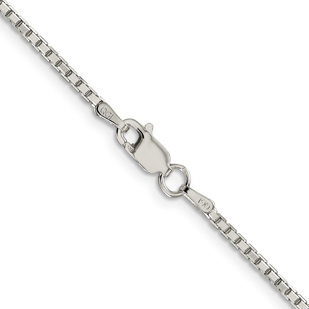 Eight-Sided Box Chain Necklace