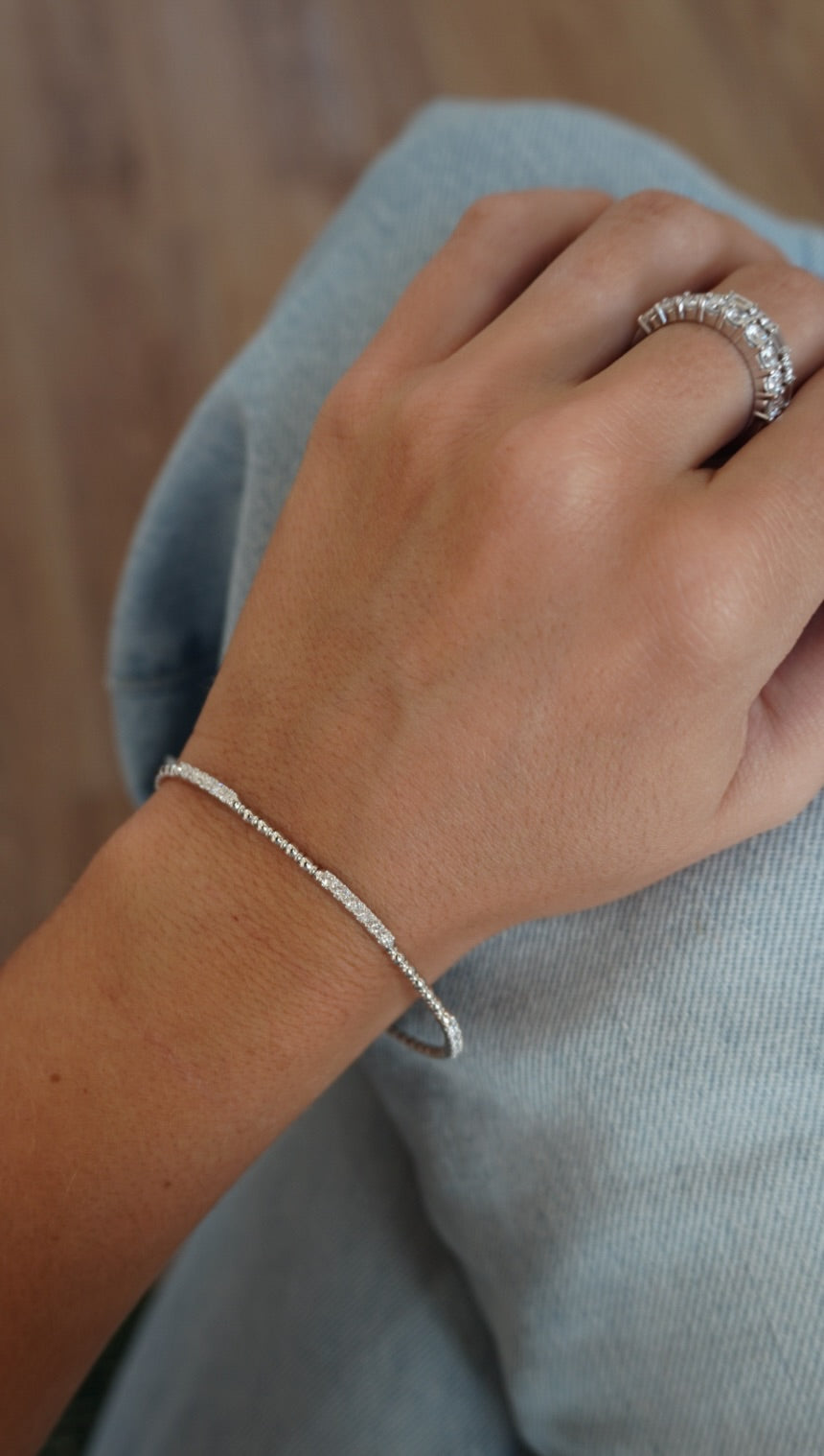 14K Three Diamond Bar Flex Bangle