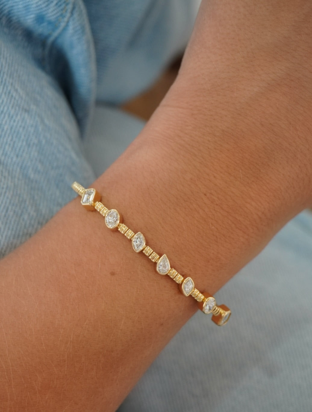 14K Natural Diamond Multi Stone Flex Bangle