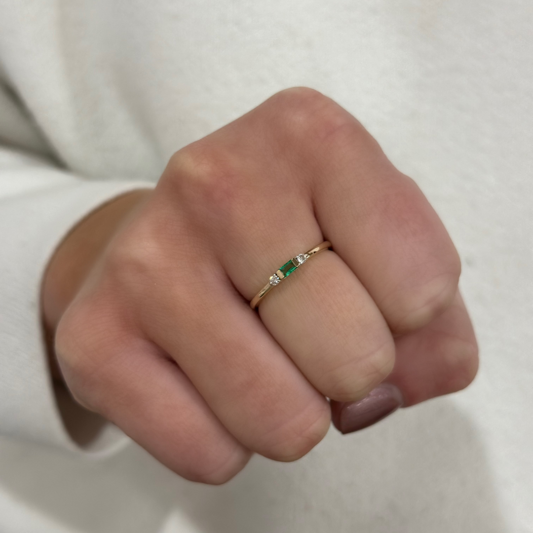 14K Three Stone Emerald & Diamond Ring