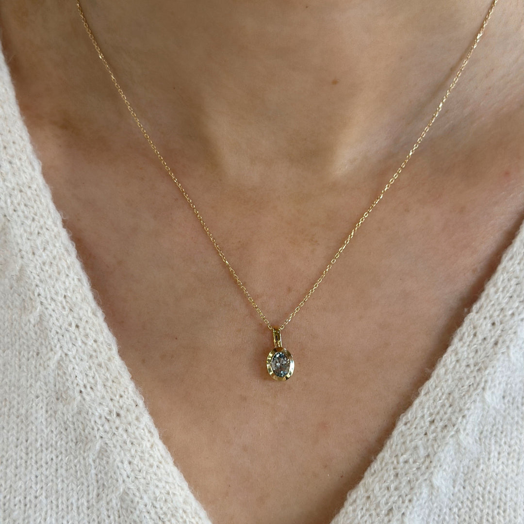 14K Oval Aquamarine Pendant
