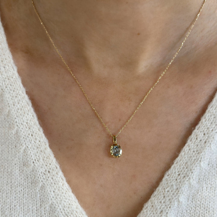 14K Oval Aquamarine Pendant