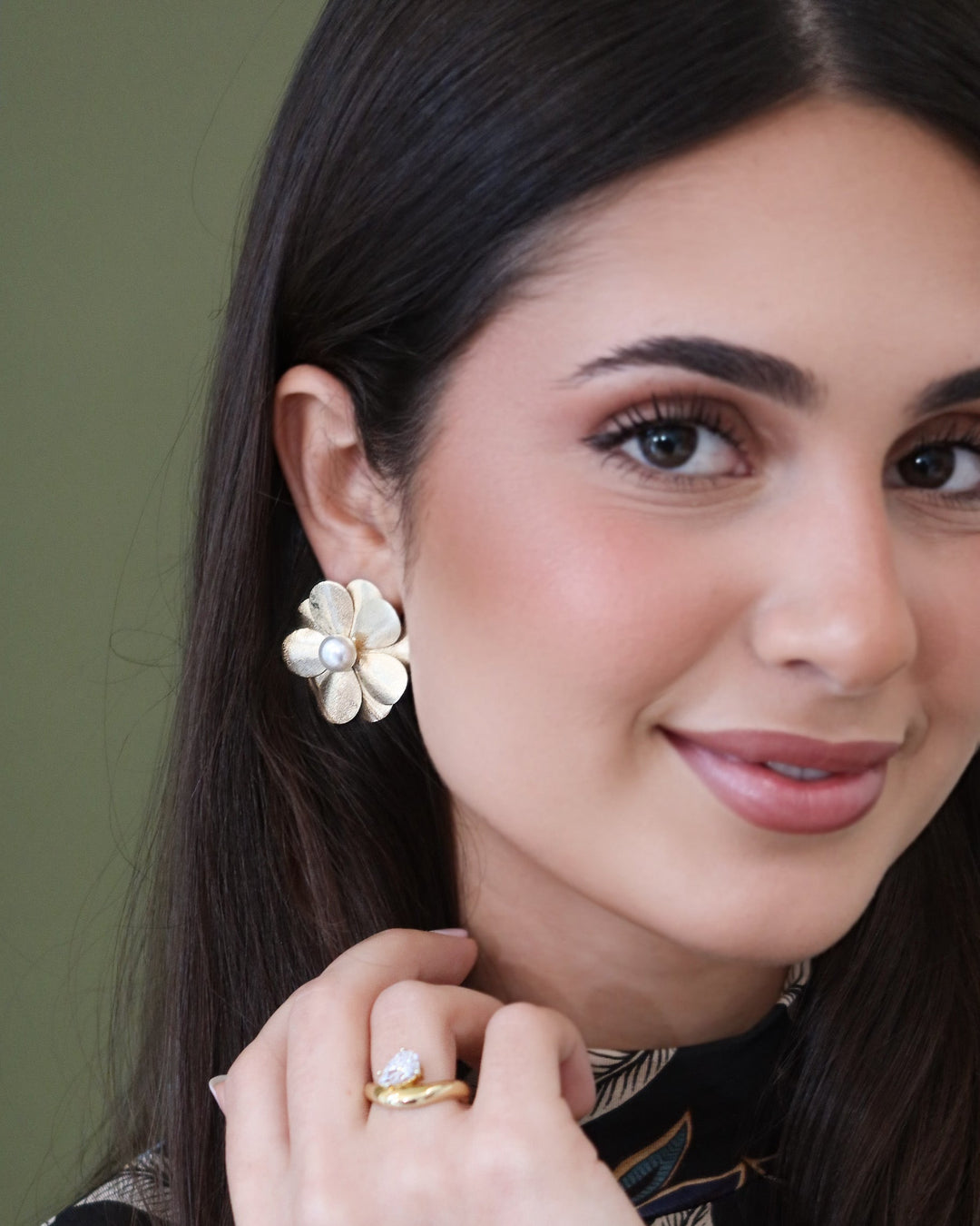 Flower Pearl Earrings