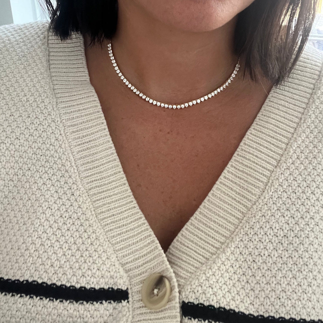 Elegance Point Necklace