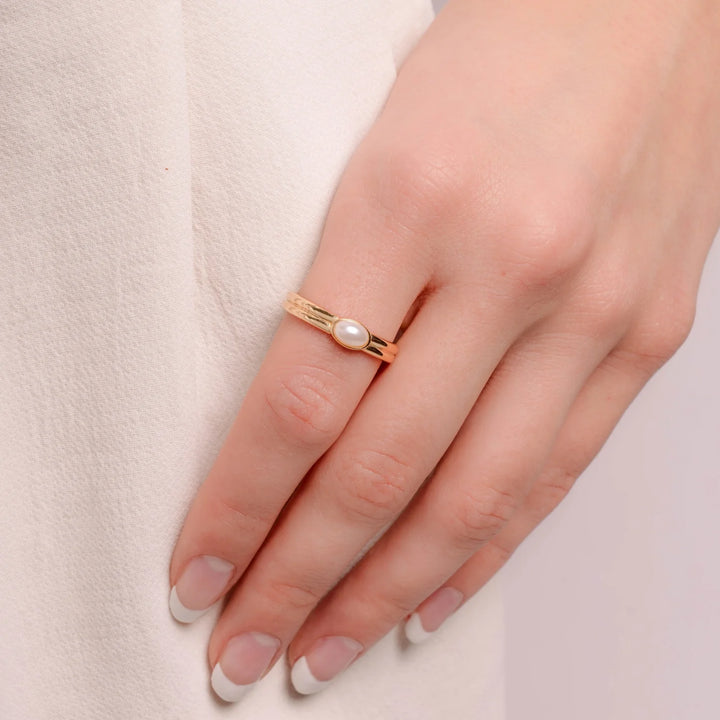 Oval Pearl Bezel Ring