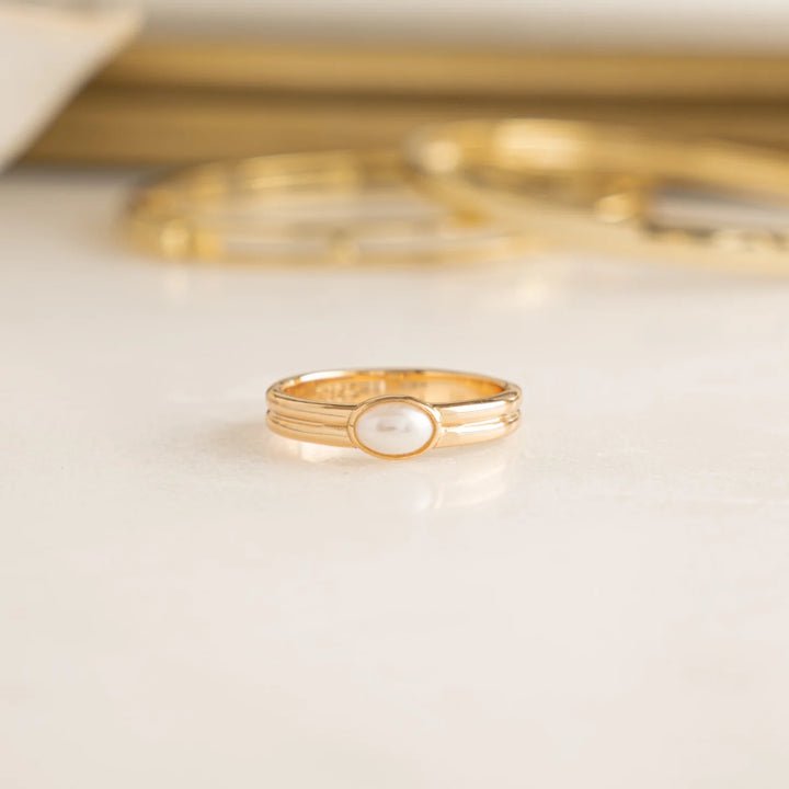Oval Pearl Bezel Ring