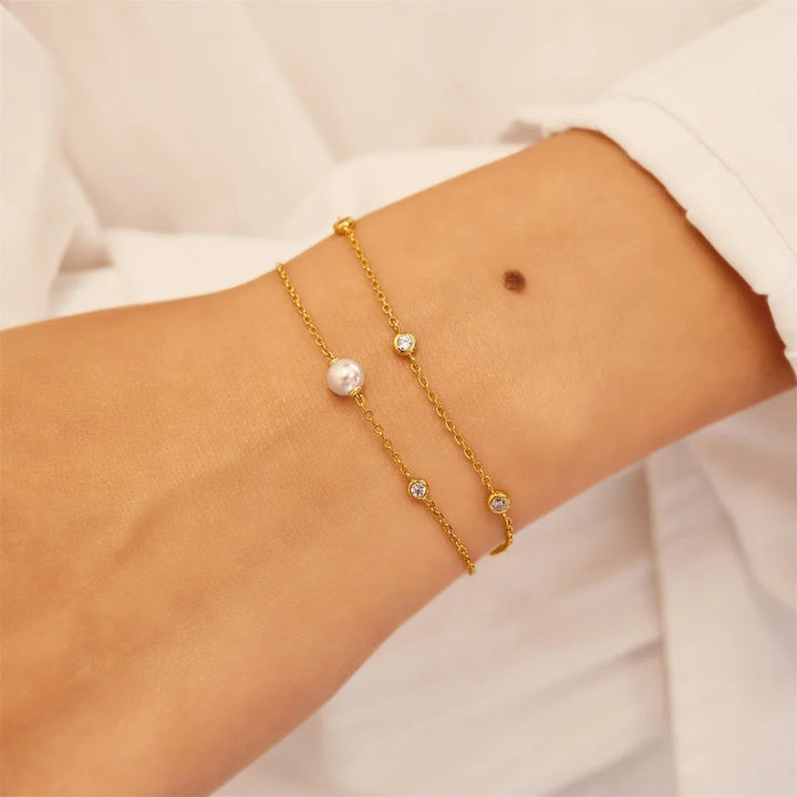 Classic Bezel Station Bracelet