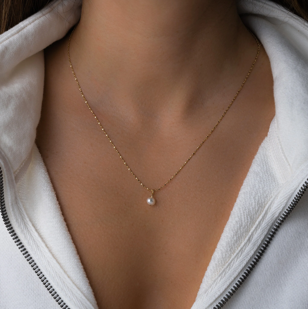 Pearl Pendant Necklace