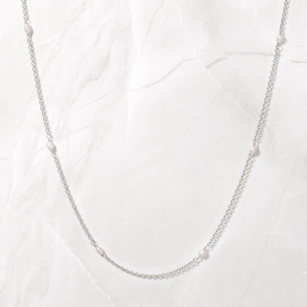 Dainty Beaded Pearl Necklace