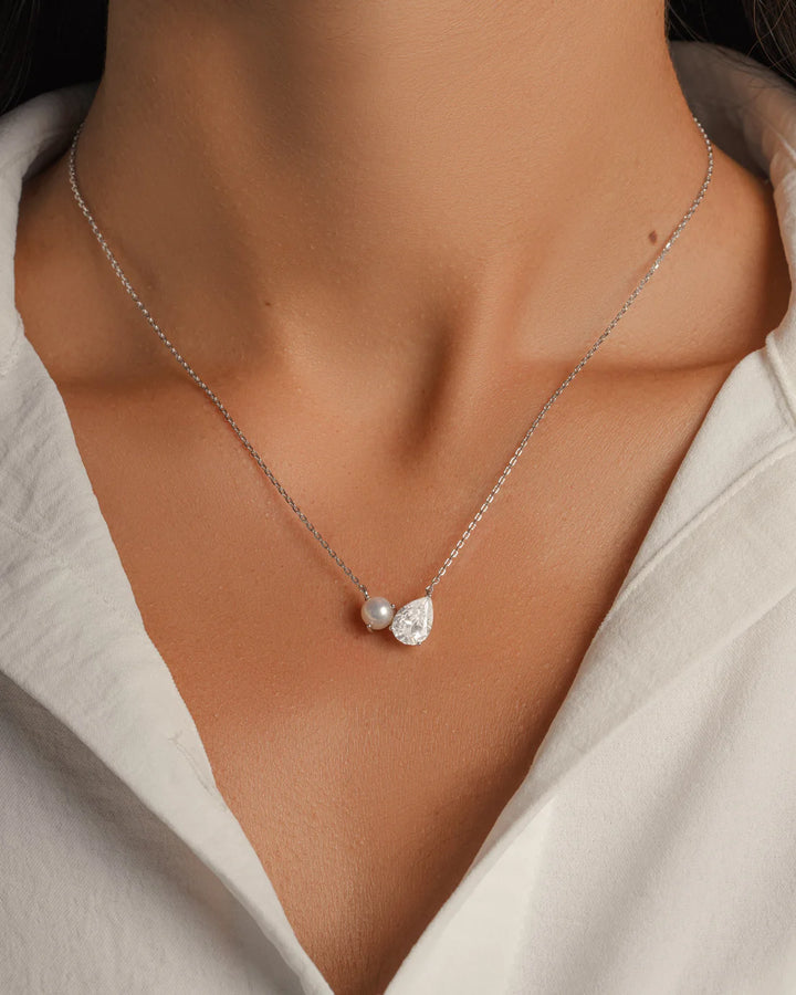 Toi et Moi Pearl Necklace