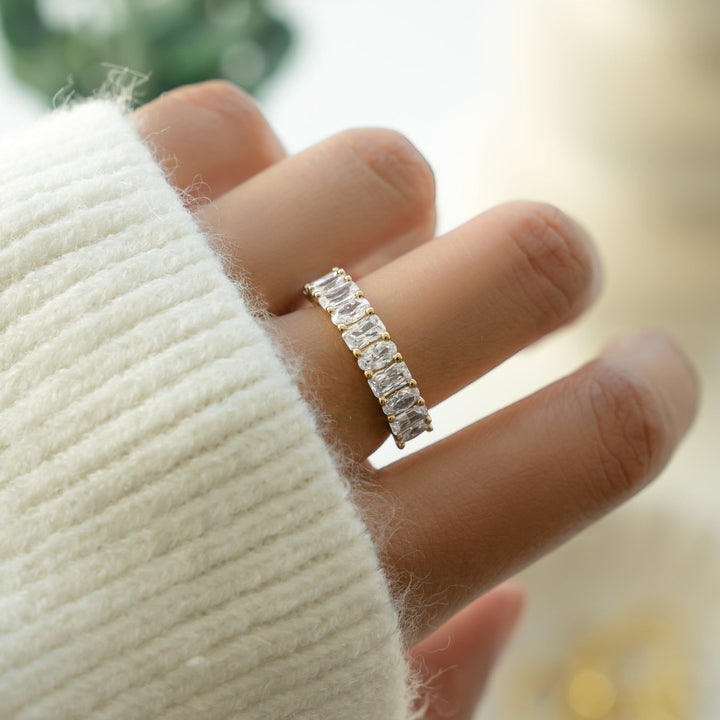 Alternating Oval & Emerald-Cut Ring
