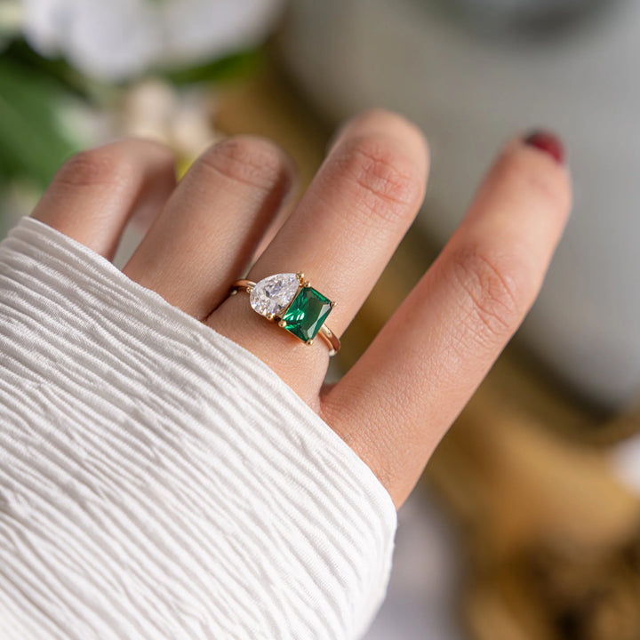 Toi et Moi Emerald Ring