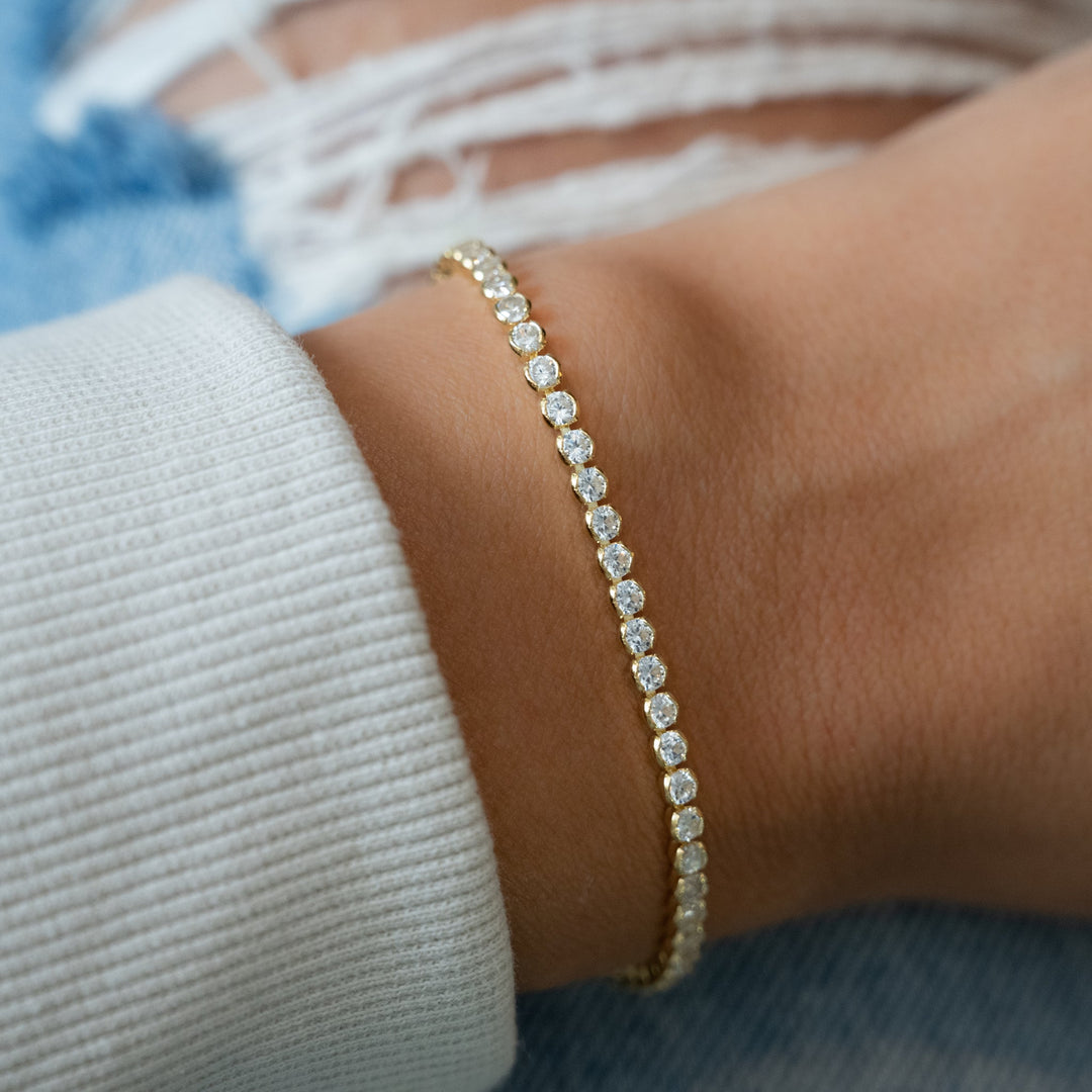 Half Bezel Round Tennis Bracelet