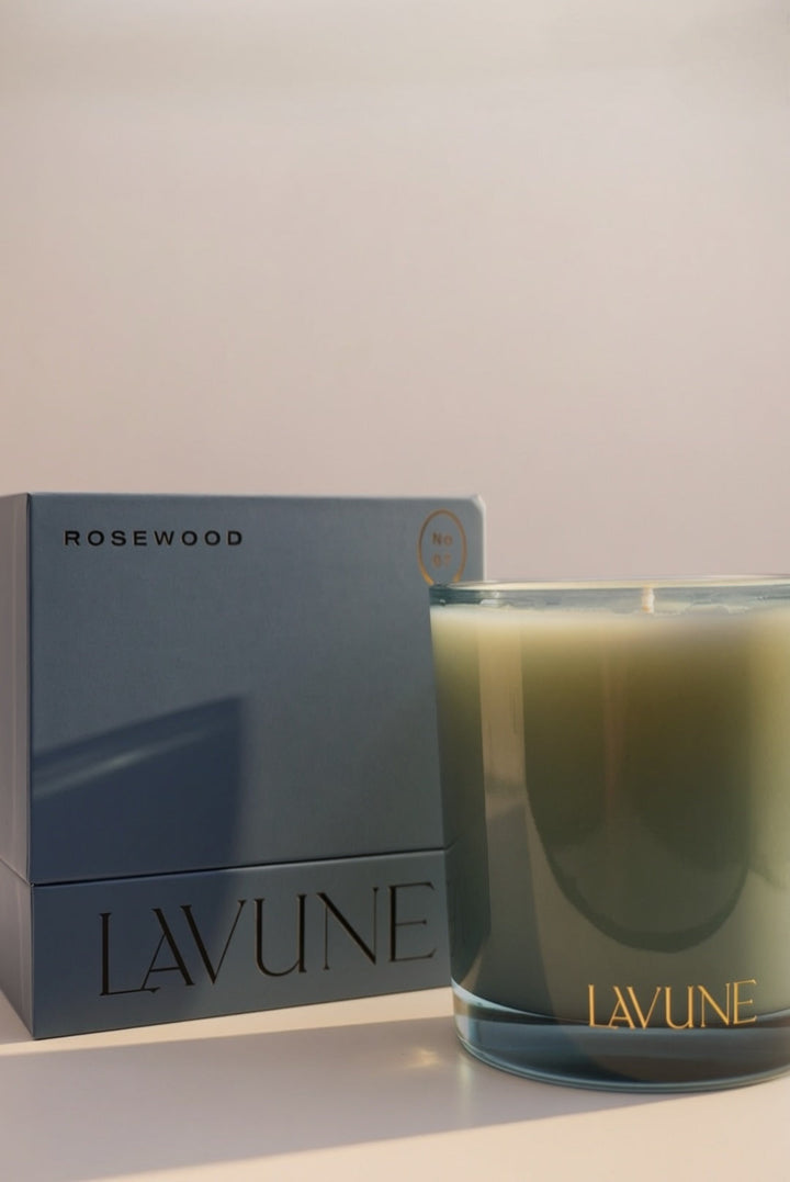 No.7 Rosewood 8.5oz Candle-Embark Fine Jewelry