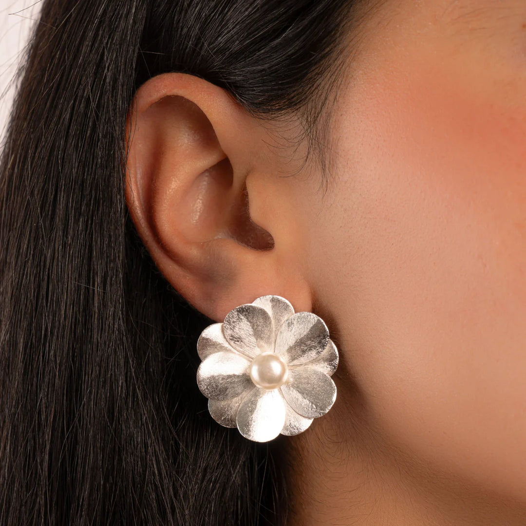 Flower Pearl Earrings