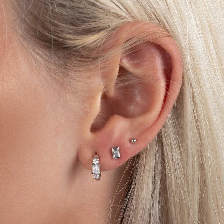 Tiny Baguette Stud