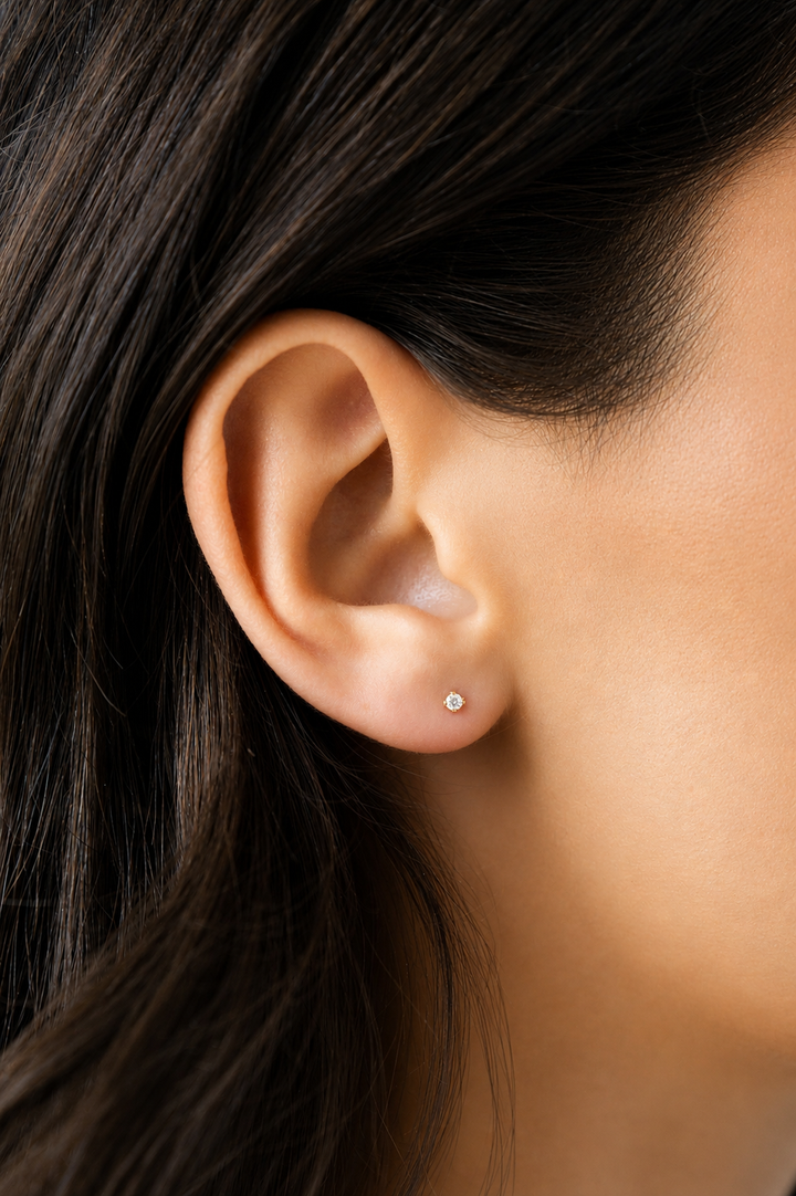 14K Round Lab Grown Diamond Flat Back (Smaller)